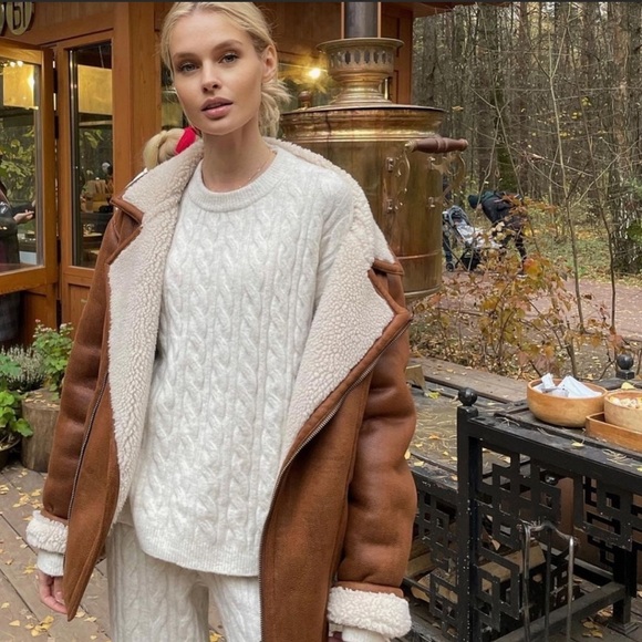 H&M cable knit pants 🤍 - Picture 6 of 8